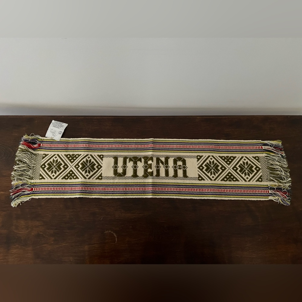 “Utena” Woven Linen Table Runner
